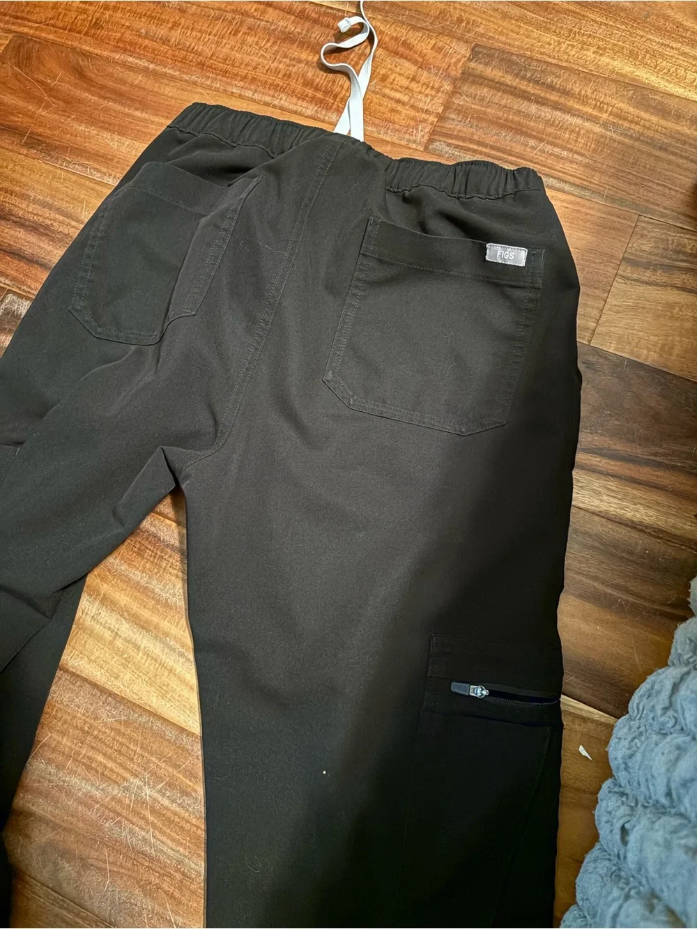 FIGS Men’s XS Yola‎ Yoga Scrub Pants Black Cargo Stretch Medical Uniform (1267)
